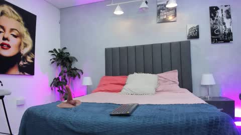 Snapshot of niko_kael chatting on 02/08/26, 03:43 Niko Kael online show from 02/08/26, 03:43