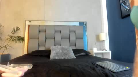 Snapshot of niko_kael chatting on 02/24/26, 03:26 Niko Kael online show from 02/24/26, 03:26