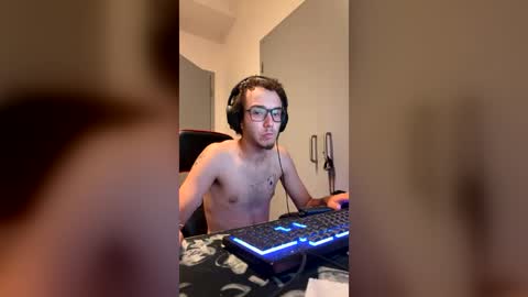 nikol296893 online show from 08/03/26, 05:28