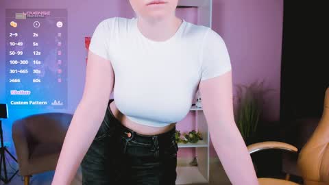 Snapshot of nikol_kitt chatting on 01/15/25, 08:05 Little Niko Help me reach my goals online show from 01/15/25, 08:05