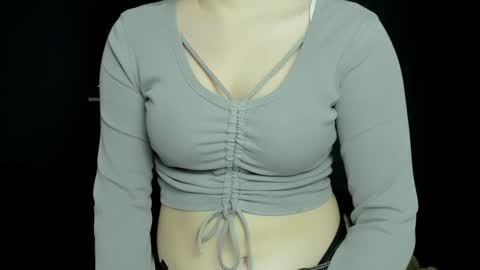 Snapshot of nikol_kitt chatting on 01/21/25, 10:51 Little Niko Help me reach my goals online show from 01/21/25, 10:51