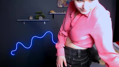 Little Niko  Help me reach my goals online show from 02/09/25, 05:29