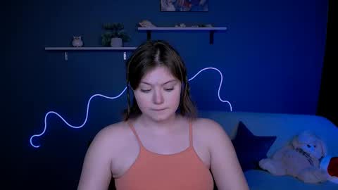 Snapshot of nikol_kitt chatting on 02/12/25, 05:37 Little Niko Help me reach my goals online show from 02/12/25, 05:37