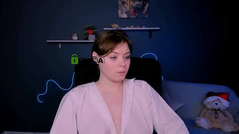 Snapshot of nikol_kitt chatting on 03/02/25, 04:50 Little Niko Help me reach my goals online show from 03/02/25, 04:50