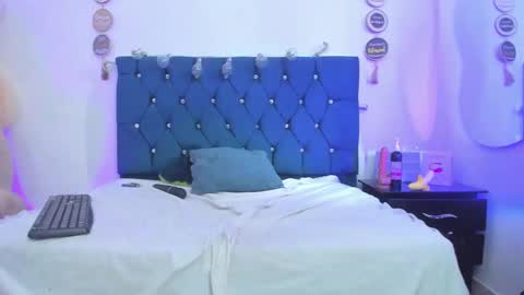 Snapshot of nikol_twink chatting on 11/11/25, 06:41 Nicol online show from 11/11/25, 06:41