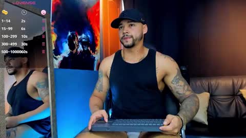 Snapshot of nikolahank1 chatting on 12/18/24, 01:59 Nikola Hank online show from 12/18/24, 01:59