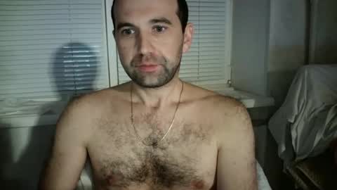 nikolas_vaz online show from 01/05/25, 08:42