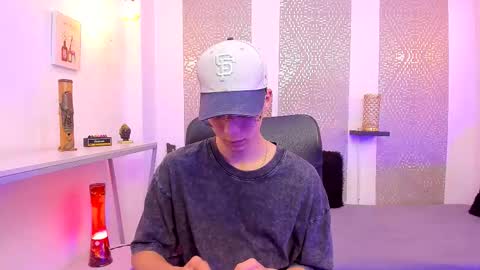    online show from 11/23/25, 04:23