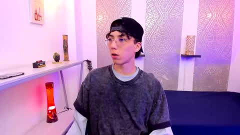    online show from 12/23/25, 04:10