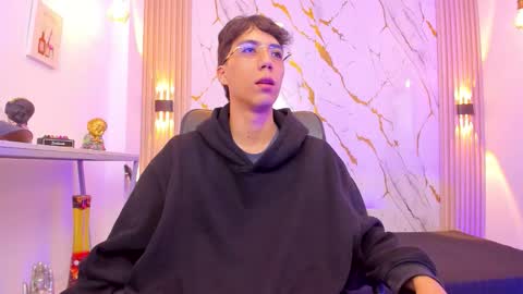    online show from 01/12/26, 03:56