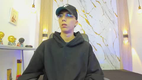    online show from 02/02/26, 04:00