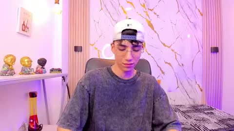    online show from 02/06/26, 04:17