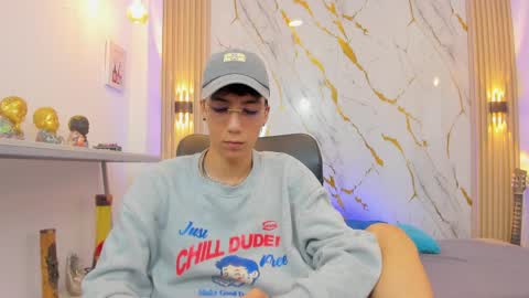    online show from 06/02/26, 04:14