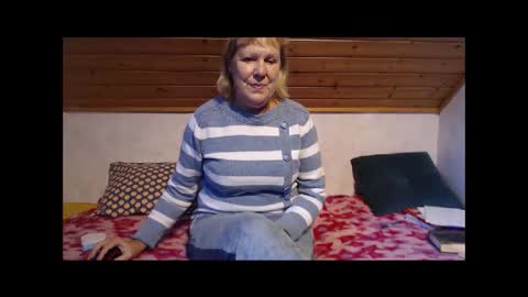 Nikole1 online show from 10/29/25, 11:23