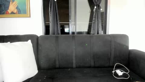 Nikole online show from 10/01/25, 03:12