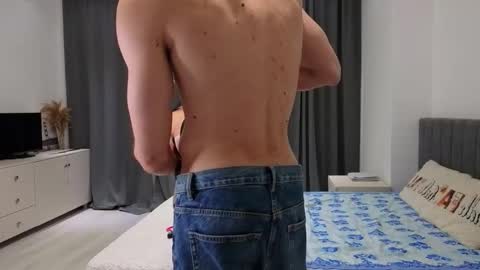 Snapshot of nikolesmyth chatting on 02/28/26, 07:48 NykoleSmyth online show from 02/28/26, 07:48