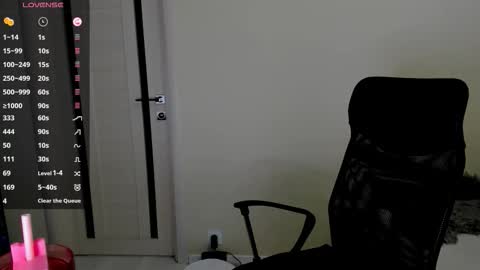      online show from 09/18/25, 02:57