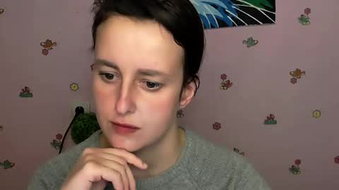 Snapshot of nikolleta_m chatting on 11/19/25, 11:32 Nikolleta online show from 11/19/25, 11:32