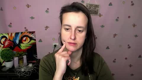 Snapshot of nikolleta_m chatting on 12/17/25, 10:43 Nikolleta online show from 12/17/25, 10:43