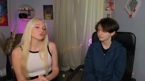 Nik online show from 06/01/26, 12:51