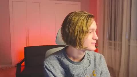 Snapshot of nikompell chatting on 01/26/25, 03:17 niko online show from 01/26/25, 03:17