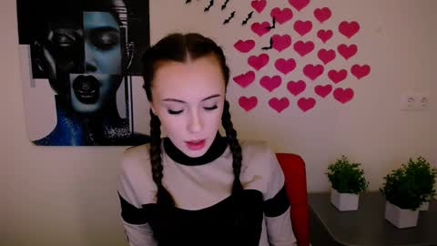 Snapshot of nikonara_ chatting on 01/13/25, 02:00 nikonara_ online show from 01/13/25, 02:00