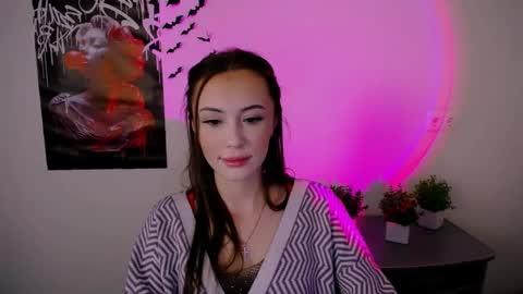 Snapshot of nikonara_ chatting on 02/14/25, 02:12 nikonara_ online show from 02/14/25, 02:12
