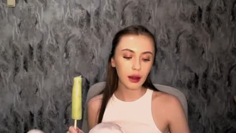 nikonara_ online show from 07/10/26, 01:03
