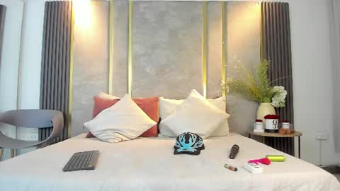 Snapshot of nikostone chatting on 06/11/26, 01:49 Niko Stone online show from 06/11/26, 01:49