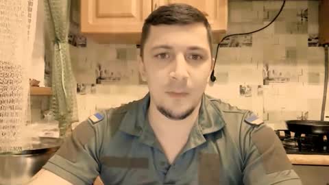 Snapshot of nikqredhot chatting on 02/15/26, 07:54 NikQRedhot online show from 02/15/26, 07:54