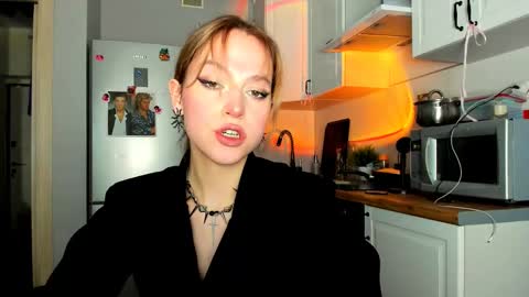 Veronica online show from 02/17/25, 06:59