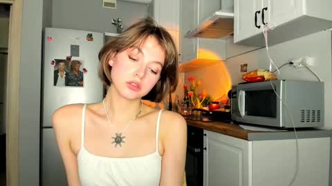 Veronica online show from 03/09/25, 09:24