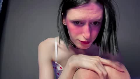 Snapshot of niky_long chatting on 04/18/26, 08:42 Niky online show from 04/18/26, 08:42