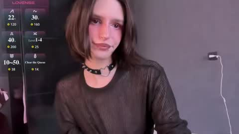 Snapshot of niky_long chatting on 06/15/26, 12:07 Niky online show from 06/15/26, 12:07