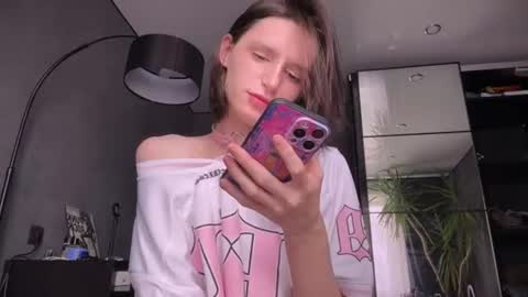Snapshot of niky_long chatting on 07/06/26, 08:11 Niky online show from 07/06/26, 08:11