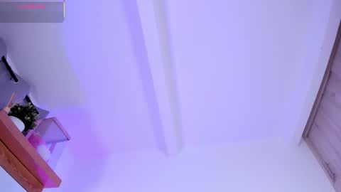 niky_vega1 online show from 02/23/26, 11:35