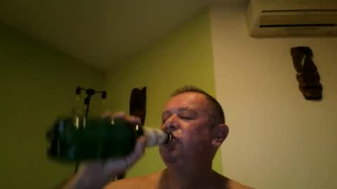 Snapshot of nikyo419 chatting on 11/11/25, 04:56 nikyo419 online show from 11/11/25, 04:56