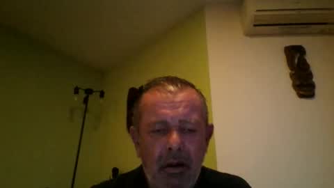 Snapshot of nikyo419 chatting on 11/24/25, 05:18 nikyo419 online show from 11/24/25, 05:18