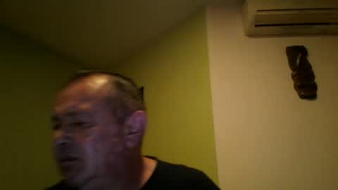 Snapshot of nikyo419 chatting on 11/25/25, 04:56 nikyo419 online show from 11/25/25, 04:56