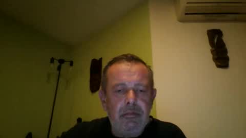 Snapshot of nikyo419 chatting on 12/01/25, 05:12 nikyo419 online show from 12/01/25, 05:12