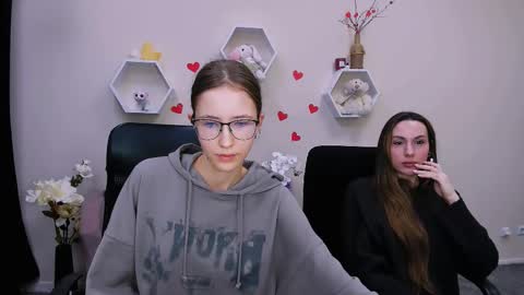 Snapshot of nila_luxe chatting on 03/12/25, 02:23 nila_luxe online show from 03/12/25, 02:23