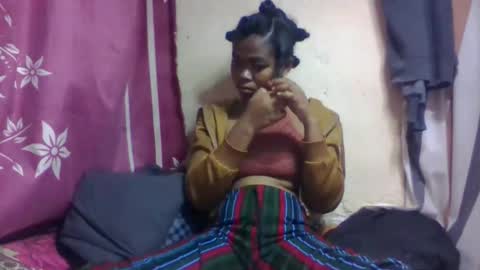 nilah online show from 11/16/25, 02:28