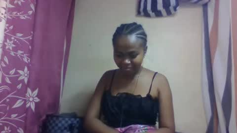 nilah online show from 11/25/25, 01:55