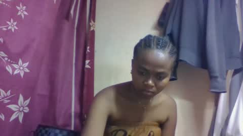 nilah online show from 11/27/25, 09:33