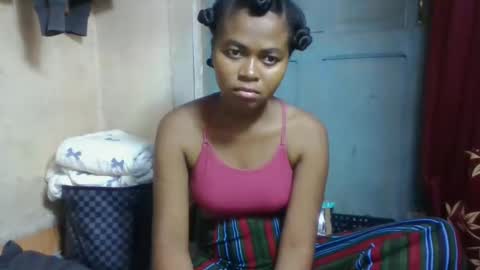 nilah online show from 04/16/26, 08:04