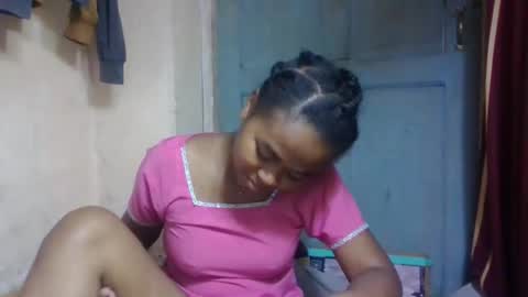 nilah online show from 05/07/26, 07:36