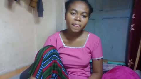 nilah online show from 05/09/26, 05:01