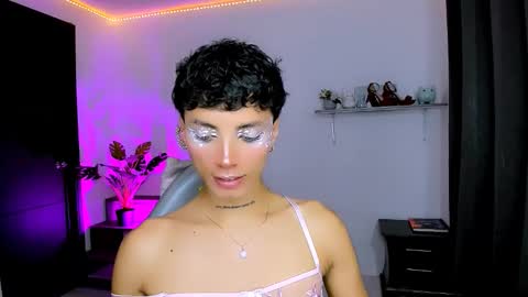 Nilam online show from 10/26/25, 02:17