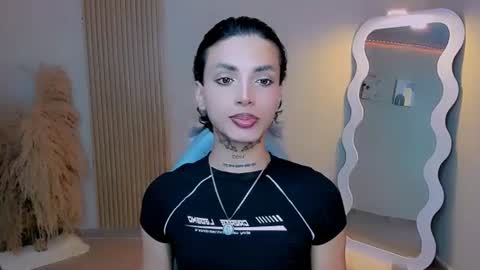 Snapshot of nilam217 chatting on 07/09/26, 01:20 Nilam online show from 07/09/26, 01:20