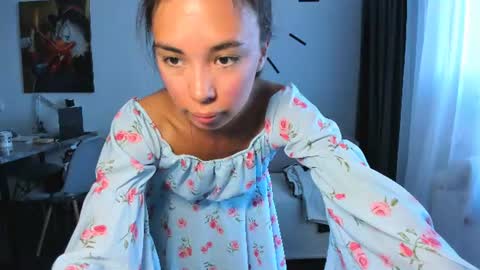 Bella online show from 06/22/26, 11:29